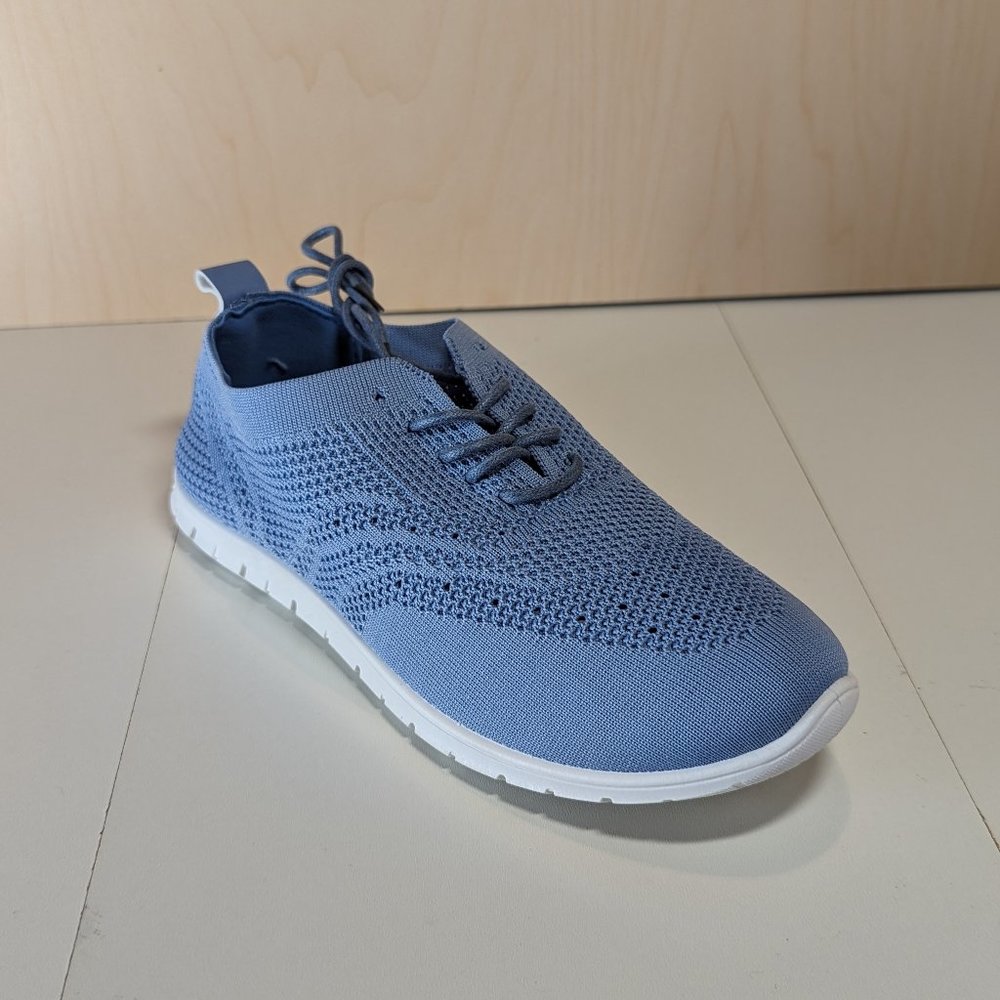 Refresh Women Breathable Stylish Walk Pinhole Athletic Sneakers - Blue - Size 8